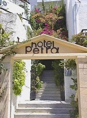 Petra Agia Galini